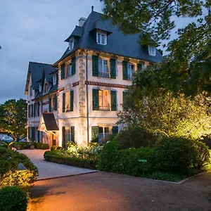 Hotel Tri Men, Combrit